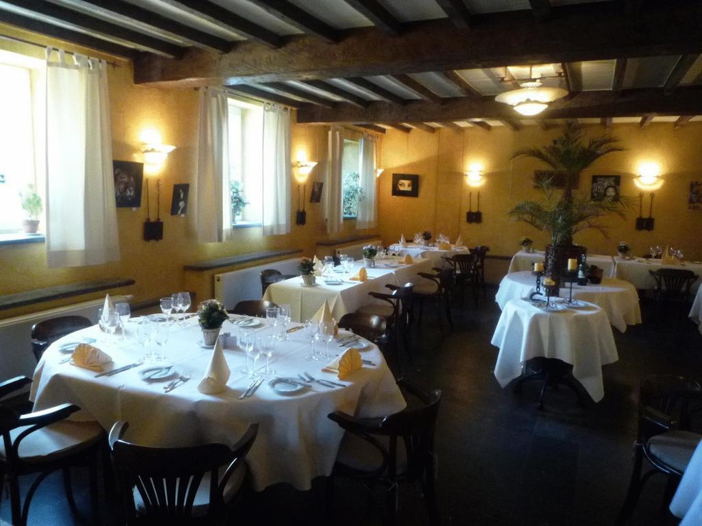 Le Chateau De Hotel